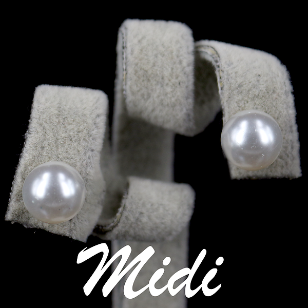 Stud earrings “Pearls” midi