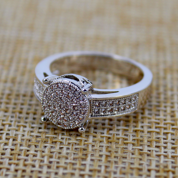 Ring with diamond cut crystal (zircons)