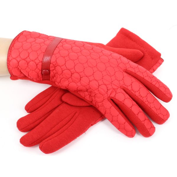 Quilted insulated gloves
