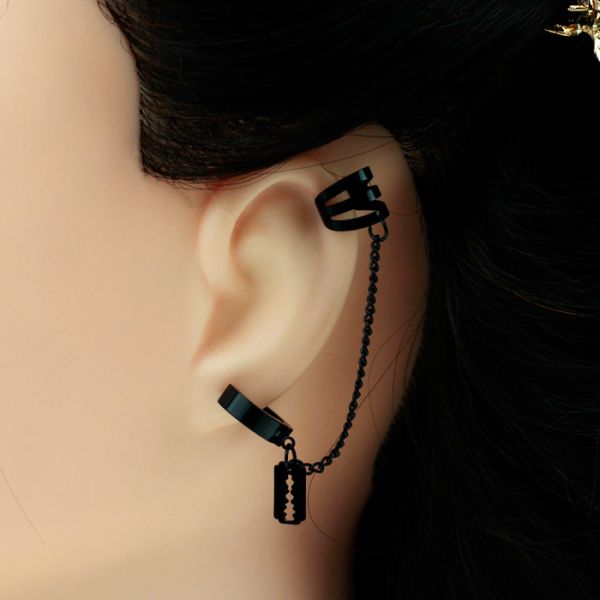 Mono earring with chain